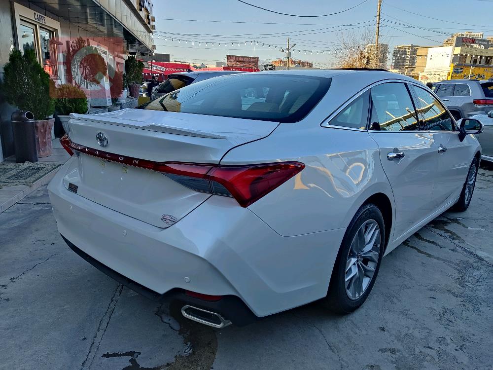 Toyota Avalon